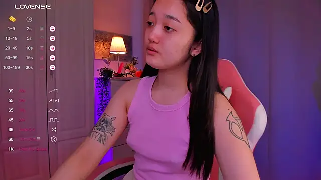 FreyaRaya online show from 8, 1, 2025