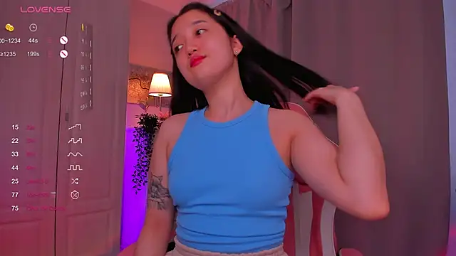 FreyaRaya online show from 1, 2, 2025