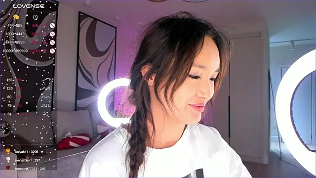 Snapshot of Sweet_yasu chatting on 19, 12, 2024 Sweet yasu online show from 19, 12, 2024