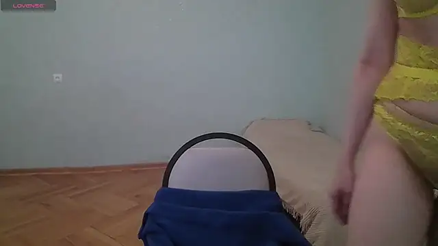 LanaDreamX online show from 12, 1, 2025