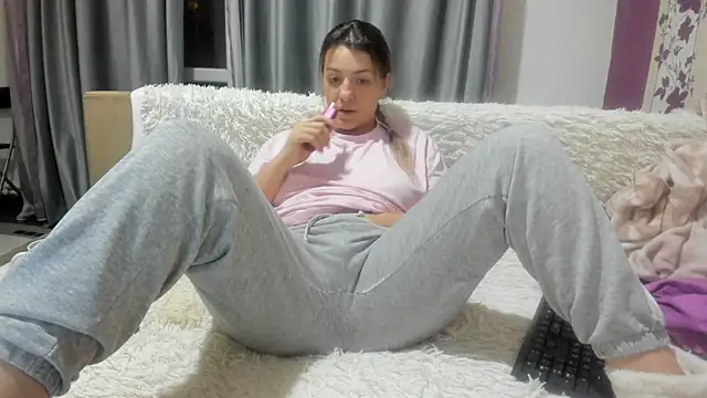 Dyana Kaylinn online show from 18, 1, 2025