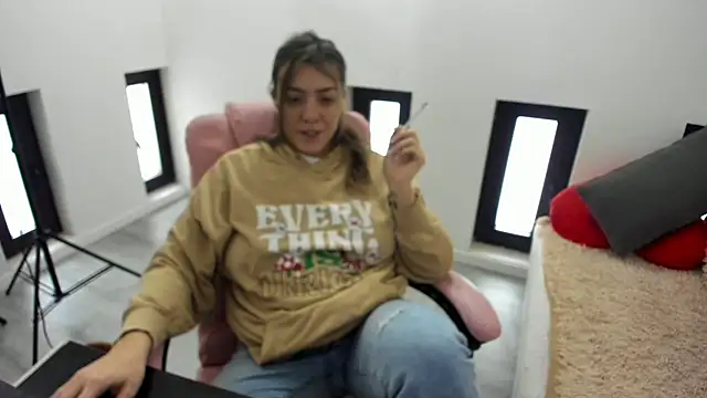 Dyana Kaylinn online show from 21, 2, 2026