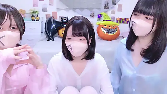 Snapshot of 963_kurumi chatting on 27, 10, 2025 963 kurumi online show from 27, 10, 2025