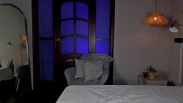 nayah   online show from 6, 1, 2026