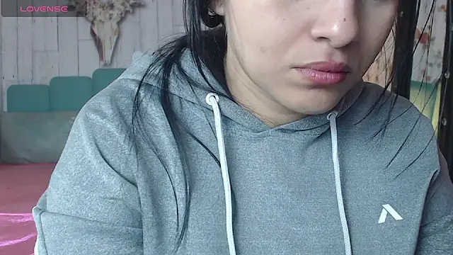 Alison Simmons online show from 9, 12, 2024