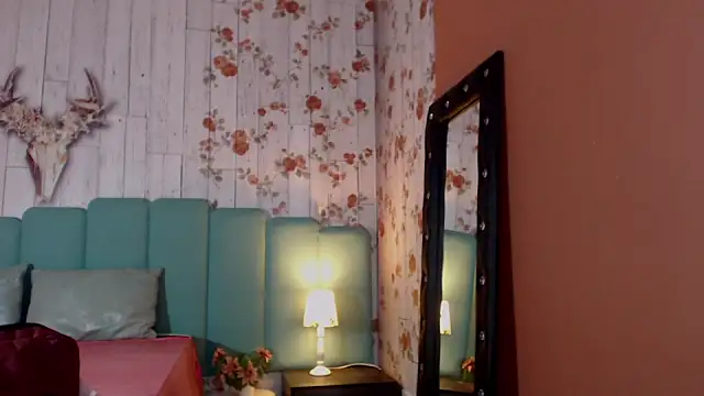 Alison Simmons online show from 13, 12, 2024