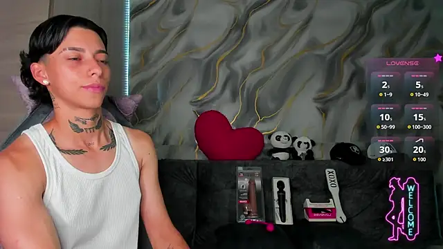 Snapshot of AmberAdams_ chatting on 1, 6, 2026 AmberAdams online show from 1, 6, 2026