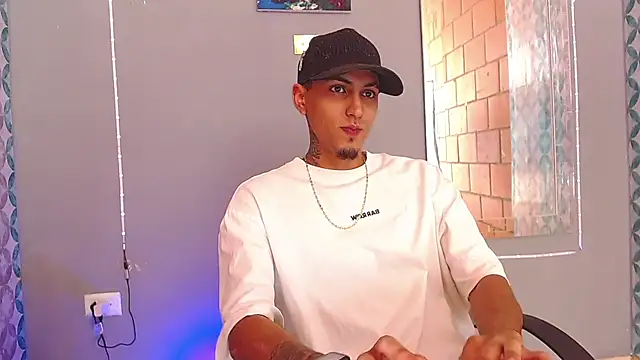 Snapshot of Liam_lee chatting on 10, 7, 2026 Liam lee online show from 10, 7, 2026