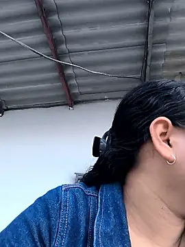 Francesca ferrari online show from 31, 3, 2026