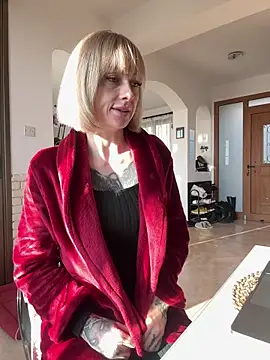 haileyhope  online show from 7, 3, 2026