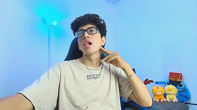 TylerWhite  online show from 2, 12, 2025