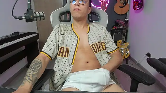 granxarma960 online show from 5, 1, 2025