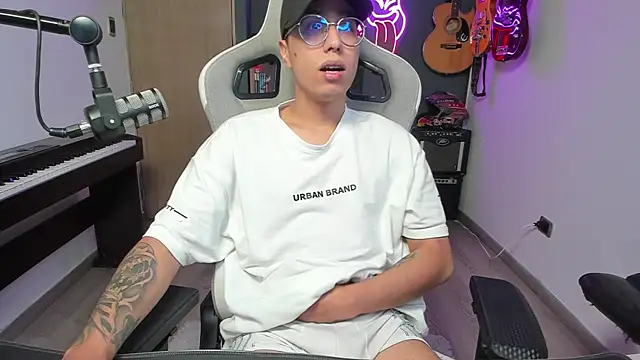 granxarma960 online show from 17, 1, 2025