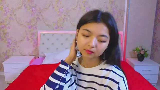 Shy Kira online show from 27, 1, 2025