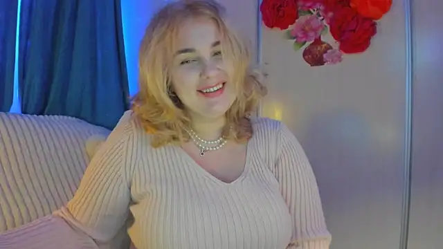 CoraSwon online show from 3, 2, 2025