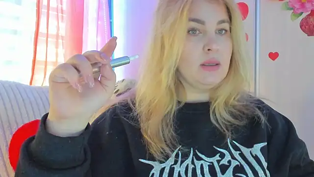 CoraSwon online show from 19, 3, 2025