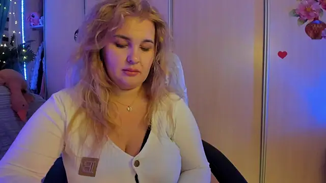 CoraSwon online show from 2, 2, 2026