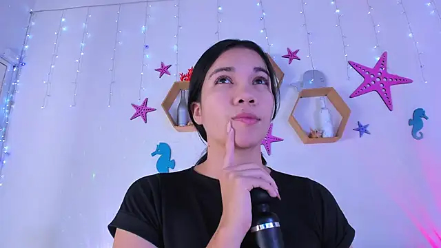 Emiily Parkerr online show from 16, 12, 2025