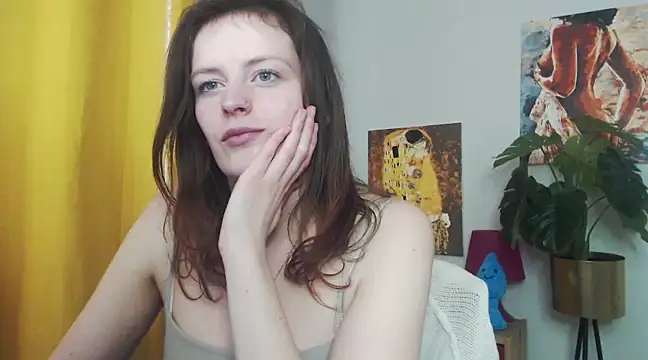 Snapshot of juicyNadine chatting on 12, 2, 2025 juicyNadine online show from 12, 2, 2025