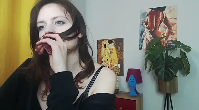 Snapshot of juicyNadine chatting on 21, 2, 2025 juicyNadine online show from 21, 2, 2025