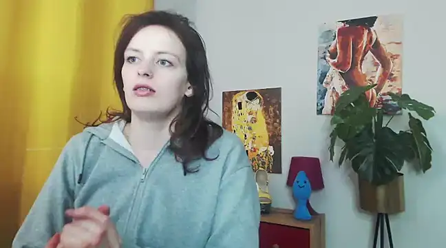 Snapshot of juicyNadine chatting on 22, 2, 2025 juicyNadine online show from 22, 2, 2025