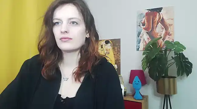 Snapshot of juicyNadine chatting on 10, 3, 2025 juicyNadine online show from 10, 3, 2025