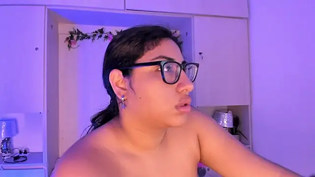 Snapshot of CANDYGABYY chatting on 11, 6, 2026 CANDYGABYY online show from 11, 6, 2026