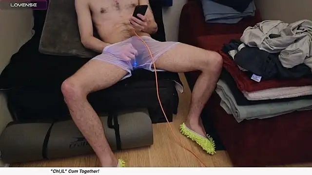 Snapshot of pantslesstraveler_plt chatting on 24, 2, 2025 pantslesstraveler plt online show from 24, 2, 2025