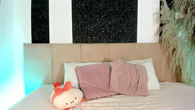 Alaia Manson online show from 21, 2, 2026