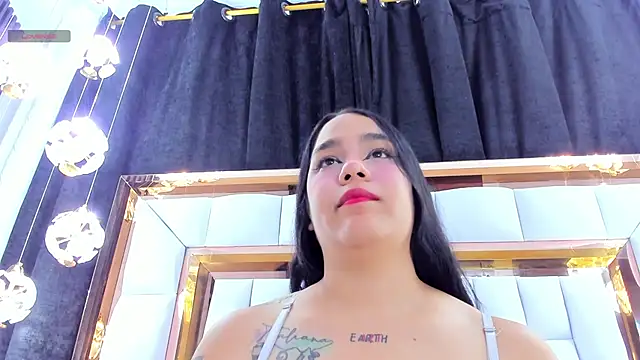 Snapshot of RileySweett chatting on 17, 4, 2026 RileySweett online show from 17, 4, 2026