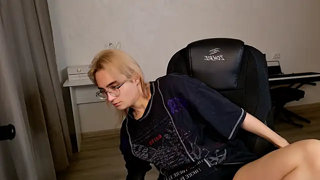 CuteYukiKun online show from 9, 1, 2026