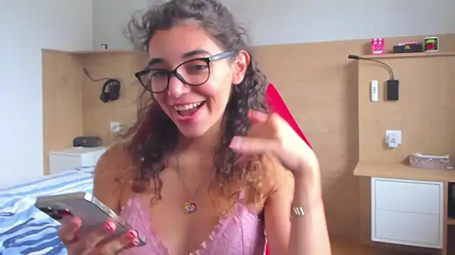 uniquerossie online show from 20, 10, 2025