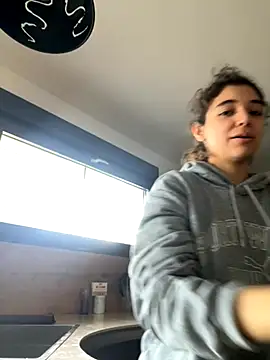 uniquerossie online show from 10, 11, 2025