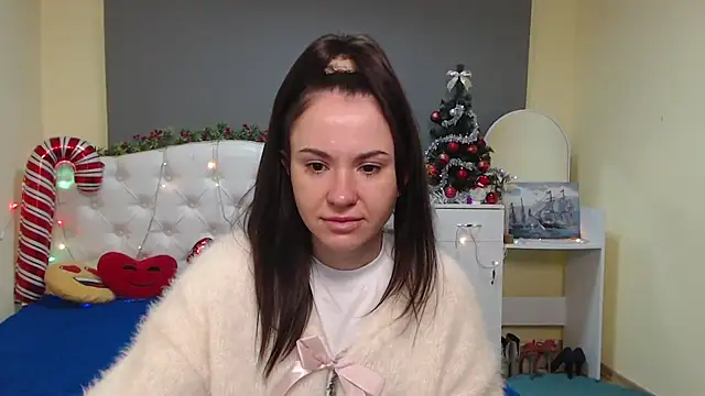 KaraCriegs online show from 19, 12, 2025