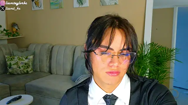 Liam Taylor online show from 12, 9, 2025