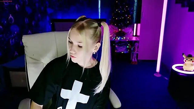 ShhhO O online show from 21, 12, 2025