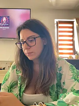 NadiraNoor online show from 5, 6, 2026