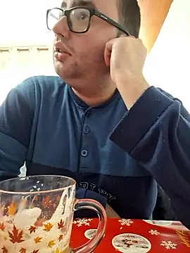 Javier bear online show from 18, 1, 2026