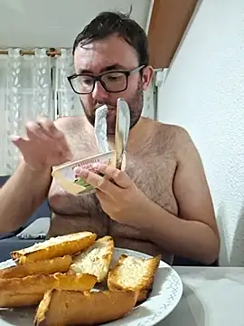 Snapshot of Javier_bear chatting on 30, 6, 2026 Javier bear online show from 30, 6, 2026