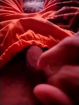 Snapshot of Luiz_097 chatting on 7, 10, 2025 Luiz 097 online show from 7, 10, 2025