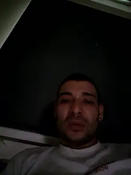 Snapshot of Zoltanioan26 chatting on 14, 1, 2026 Zoltanioan26 online show from 14, 1, 2026