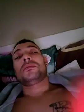 Snapshot of Zoltanioan26 chatting on 15, 2, 2026 Zoltanioan26 online show from 15, 2, 2026