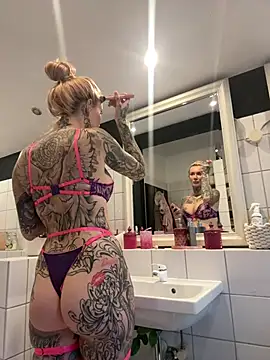 Snapshot of Stella-Kink chatting on 1, 2, 2026 Stella-Kink online show from 1, 2, 2026