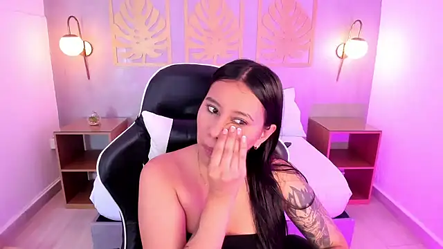 Snapshot of majo_rosse_ chatting on 23, 9, 2025 majo rosse online show from 23, 9, 2025