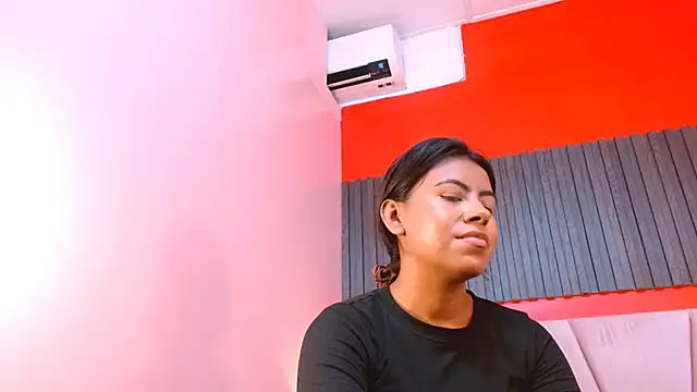 Snapshot of VeronicaRobles chatting on 22, 6, 2026 VeronicaRobles online show from 22, 6, 2026