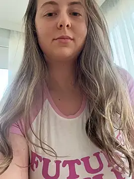 curvyflawless online show from 9, 3, 2025