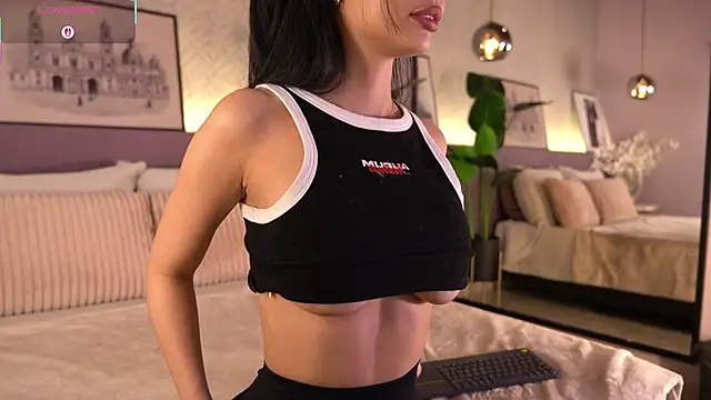 ElleDiane online show from 5, 1, 2026