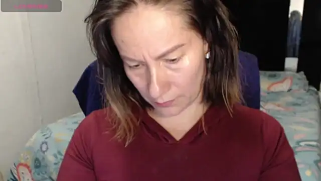 Snapshot of CATRINA-83 chatting on 17, 4, 2026 CATRINA-83 online show from 17, 4, 2026