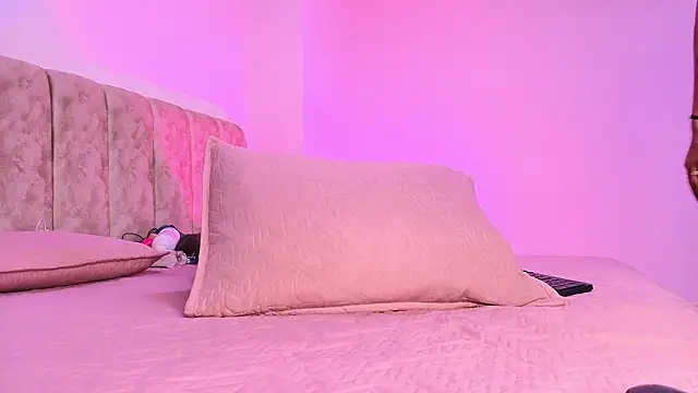 Snapshot of arl_chloee chatting on 1, 3, 2026 arl chloee online show from 1, 3, 2026