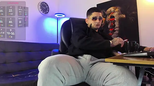 Snapshot of Nicolas_Fellener chatting on 27, 2, 2026 Nicolas Fellener online show from 27, 2, 2026